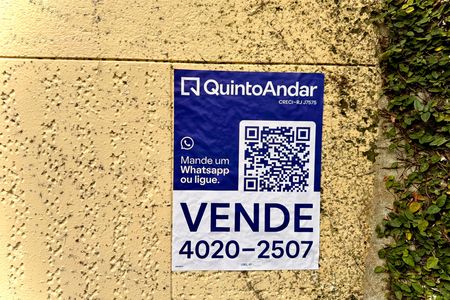 Casa à venda com 328m², 4 quartos e 2 vagas