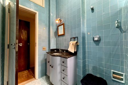 Casa à venda com 328m², 4 quartos e 2 vagas