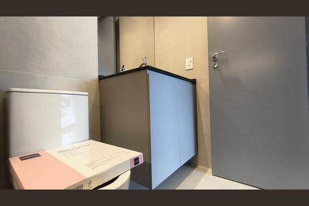Studio para alugar com 36m², 1 quarto e sem vaga Studio para alugar com 36m², 1 quarto e sem vagaBanheiro