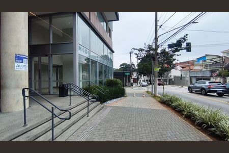 Studio para alugar com 36m², 1 quarto e sem vaga Studio para alugar com 36m², 1 quarto e sem vagaFachada + Plaquinha