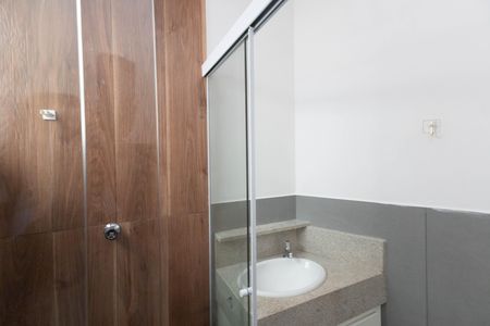 Banheiro da Suíte de casa para alugar com 1 quarto, 32m² em Vila Guilherme, São Paulo