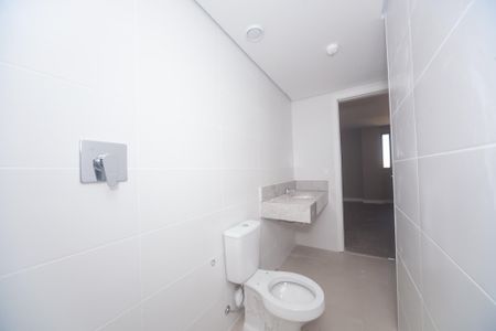 Banheiro suite 1 de apartamento à venda com 2 quartos, 73m² em Santa Lúcia, Belo Horizonte