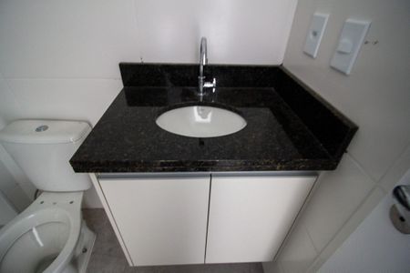 Apartamento para alugar com 61m², 2 quartos e 2 vagas Apartamento para alugar com 61m², 2 quartos e 2 vagasBanheiro