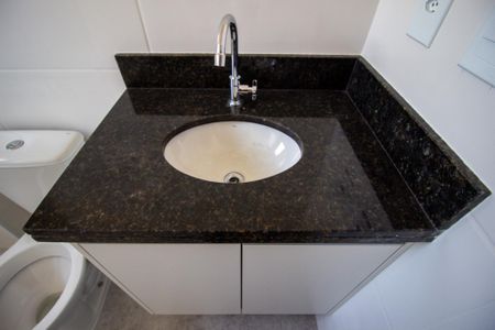 Apartamento para alugar com 61m², 2 quartos e 2 vagas Apartamento para alugar com 61m², 2 quartos e 2 vagasBanheiro da Suíte