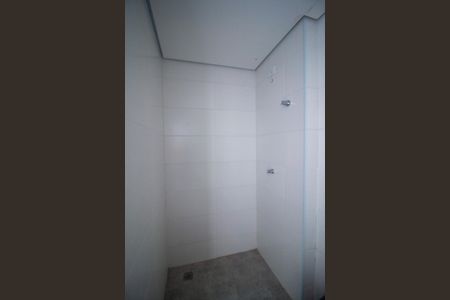 Apartamento para alugar com 61m², 2 quartos e 2 vagas Apartamento para alugar com 61m², 2 quartos e 2 vagasBanheiro