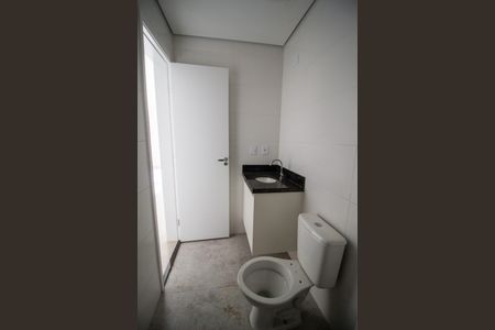 Apartamento para alugar com 67m², 2 quartos e 2 vagas Apartamento para alugar com 67m², 2 quartos e 2 vagasBanheiro
