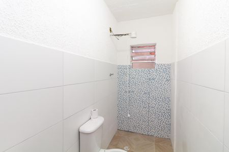 Casa para alugar com 38m², 1 quarto e sem vaga Casa para alugar com 38m², 1 quarto e sem vagaBanheiro