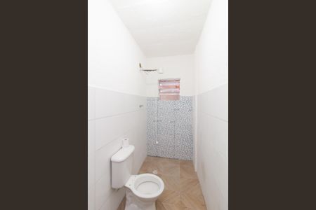 Casa para alugar com 38m², 1 quarto e sem vaga Casa para alugar com 38m², 1 quarto e sem vagaBanheiro