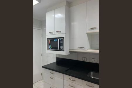 Foto 02 de apartamento para alugar com 2 quartos, 90m² em Itaim Bibi, São Paulo