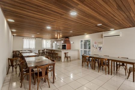 Apartamento para alugar com 48m², 2 quartos e 1 vaga Apartamento para alugar com 48m², 2 quartos e 1 vagaÁrea comum - Salão de festas