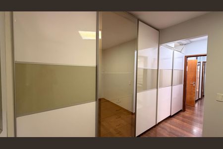 Apartamento para alugar com 140m², 3 quartos e 2 vagas Apartamento para alugar com 140m², 3 quartos e 2 vagasSuíte 1