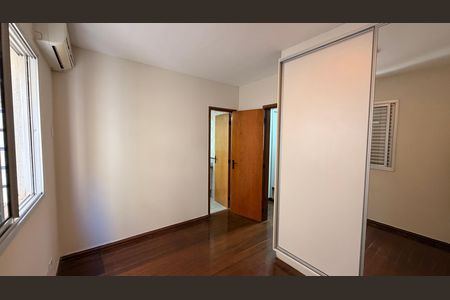 Apartamento para alugar com 140m², 3 quartos e 2 vagas Apartamento para alugar com 140m², 3 quartos e 2 vagasSuíte 2