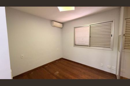 Apartamento para alugar com 140m², 3 quartos e 2 vagas Apartamento para alugar com 140m², 3 quartos e 2 vagasSuíte 1