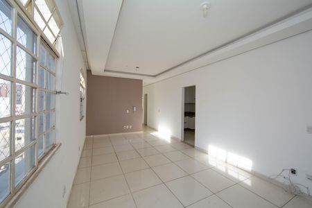 SALA de apartamento para alugar com 3 quartos, 98m² em Nova Suíça, Belo Horizonte