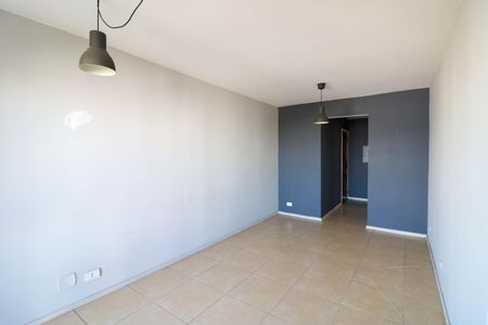 Apartamento à venda com 61m², 2 quartos e 1 vaga Apartamento à venda com 61m², 2 quartos e 1 vagaSala
