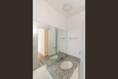 Apartamento para alugar com 64m², 2 quartos e 1 vaga Apartamento para alugar com 64m², 2 quartos e 1 vagaBanheiro da Suíte