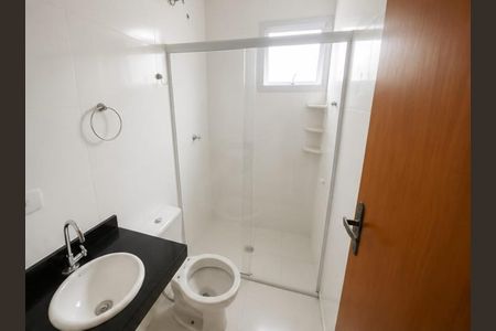 Casa de condomínio à venda com 56m², 2 quartos e 1 vaga Casa de condomínio à venda com 56m², 2 quartos e 1 vagaBanheiro