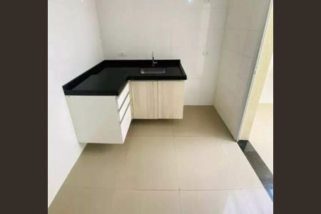 Cozinha de casa de condomínio à venda com 2 quartos, 56m² em Jardim Santo Alberto, Santo André