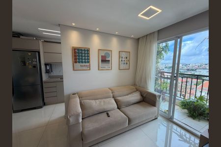 Apartamento à venda com 55m², 2 quartos e 1 vaga Apartamento à venda com 55m², 2 quartos e 1 vagaSala