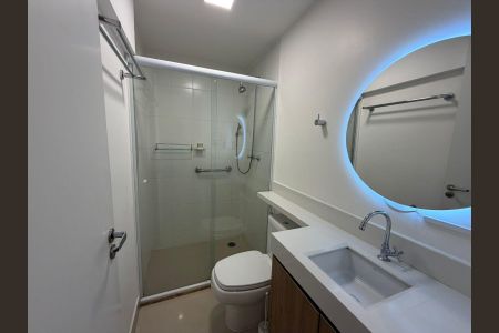 Apartamento à venda com 55m², 2 quartos e 1 vaga Apartamento à venda com 55m², 2 quartos e 1 vagaBanheiro