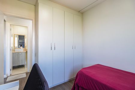 Quarto 1 de apartamento para alugar com 2 quartos, 55m² em Jd Belval, Barueri