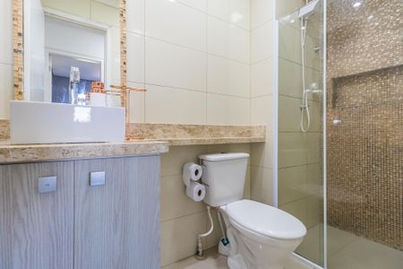 Banheiro de apartamento para alugar com 2 quartos, 55m² em Jd Belval, Barueri