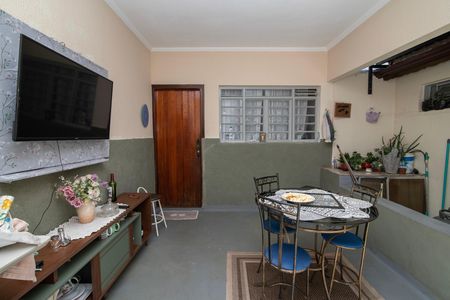 Casa para alugar com 200m², 3 quartos e 2 vagas Casa para alugar com 200m², 3 quartos e 2 vagasVaranda