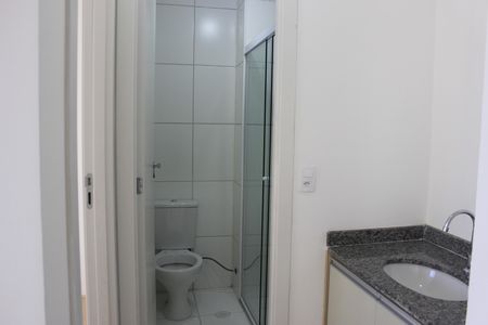 Banheiro  de apartamento para alugar com 2 quartos, 34m² em Centro, Guarulhos
