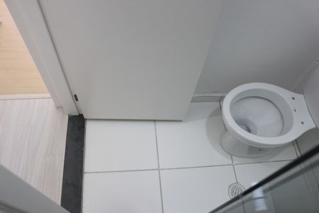 Banheiro  de apartamento para alugar com 2 quartos, 34m² em Centro, Guarulhos