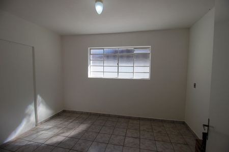 Casa para alugar com 279m², 4 quartos e 2 vagas Casa para alugar com 279m², 4 quartos e 2 vagasQuarto 3