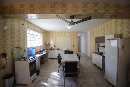 Casa para alugar com 279m², 4 quartos e 2 vagas Casa para alugar com 279m², 4 quartos e 2 vagasCozinha