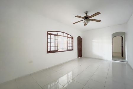 Casa para alugar com 68m², 1 quarto e sem vaga Casa para alugar com 68m², 1 quarto e sem vagaSala