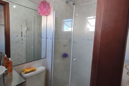 Apartamento para alugar com 68m², 2 quartos e 1 vaga Apartamento para alugar com 68m², 2 quartos e 1 vagaBanheiro da Suíte
