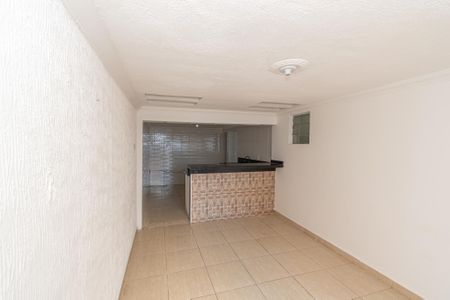 Casa para alugar com 100m², 2 quartos e 1 vaga Casa para alugar com 100m², 2 quartos e 1 vagaSala de Estar
