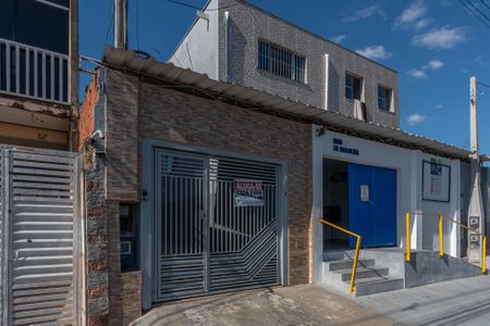 Fachada  de casa para alugar com 2 quartos, 100m² em Jardim Santa Izabel, Hortolândia