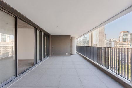 Apartamento à venda com 178m², 3 quartos e 2 vagas Apartamento à venda com 178m², 3 quartos e 2 vagasVaranda