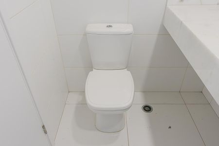 Apartamento à venda com 178m², 3 quartos e 2 vagas Apartamento à venda com 178m², 3 quartos e 2 vagasBanheiro da Suíte 2