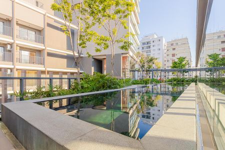 Apartamento à venda com 178m², 3 quartos e 2 vagas Apartamento à venda com 178m², 3 quartos e 2 vagasPiscina