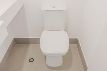 Apartamento à venda com 178m², 3 quartos e 2 vagas Apartamento à venda com 178m², 3 quartos e 2 vagasLavabo