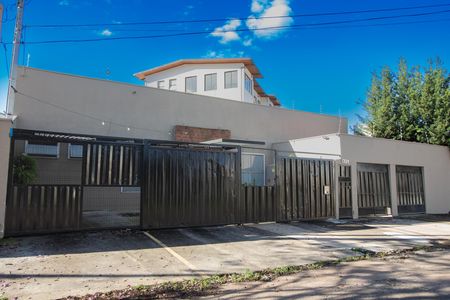 Fachada  de casa à venda com 6 quartos, 230m² em Bonfim, Campinas