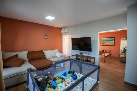 Casa à venda com 6 quartos, 230m² em Bonfim, Campinas