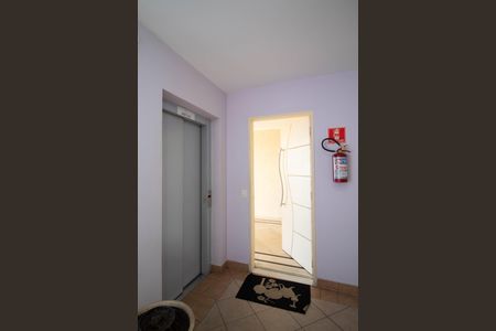 Apartamento à venda com 54m², 2 quartos e 1 vaga Apartamento à venda com 54m², 2 quartos e 1 vagaHall de entrada