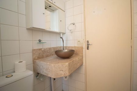 Banheiro de apartamento à venda com 2 quartos, 54m² em Vila Sao Judas Tadeu, Guarulhos