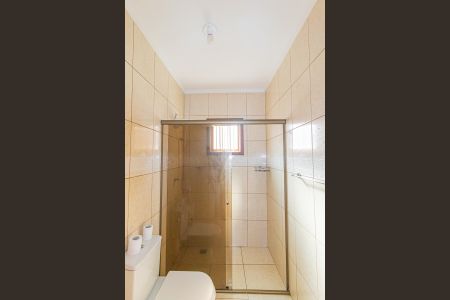 Casa para alugar com 150m², 3 quartos e 2 vagas Casa para alugar com 150m², 3 quartos e 2 vagasBanheiro social