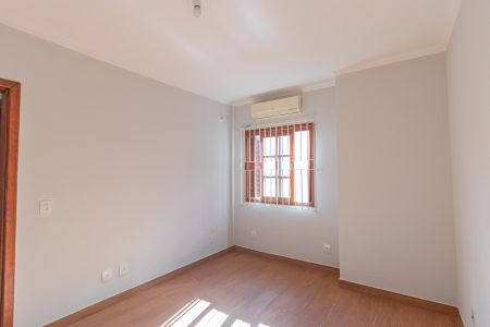 Casa para alugar com 150m², 3 quartos e 2 vagas Casa para alugar com 150m², 3 quartos e 2 vagasQuarto 4