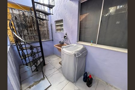 Casa à venda com 80m², 2 quartos e sem vagaÁrea de Serviço