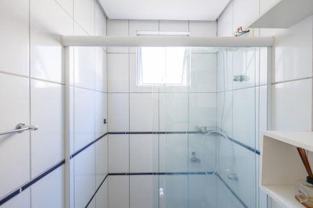 Banheiro de apartamento para alugar com 2 quartos, 54m² em Campos Elíseos, Taubaté