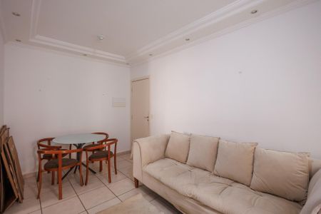 Sala de apartamento para alugar com 2 quartos, 54m² em Campos Elíseos, Taubaté