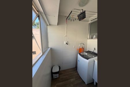 Apartamento à venda com 54m², 2 quartos e 2 vagasFoto 02