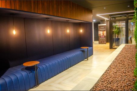 Apartamento à venda com 56m², 2 quartos e 1 vaga Apartamento à venda com 56m², 2 quartos e 1 vagaHall social